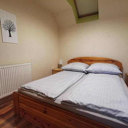 Galery Apartman غيولا المظهر الخارجي الصورة